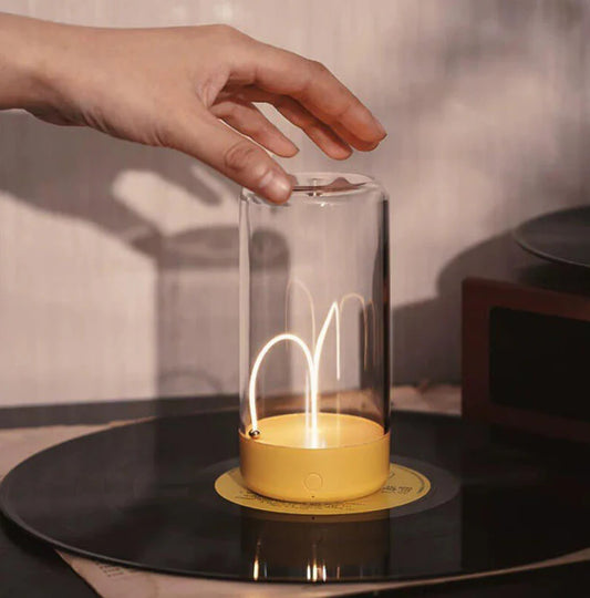 Magnetic Line Table Lamp