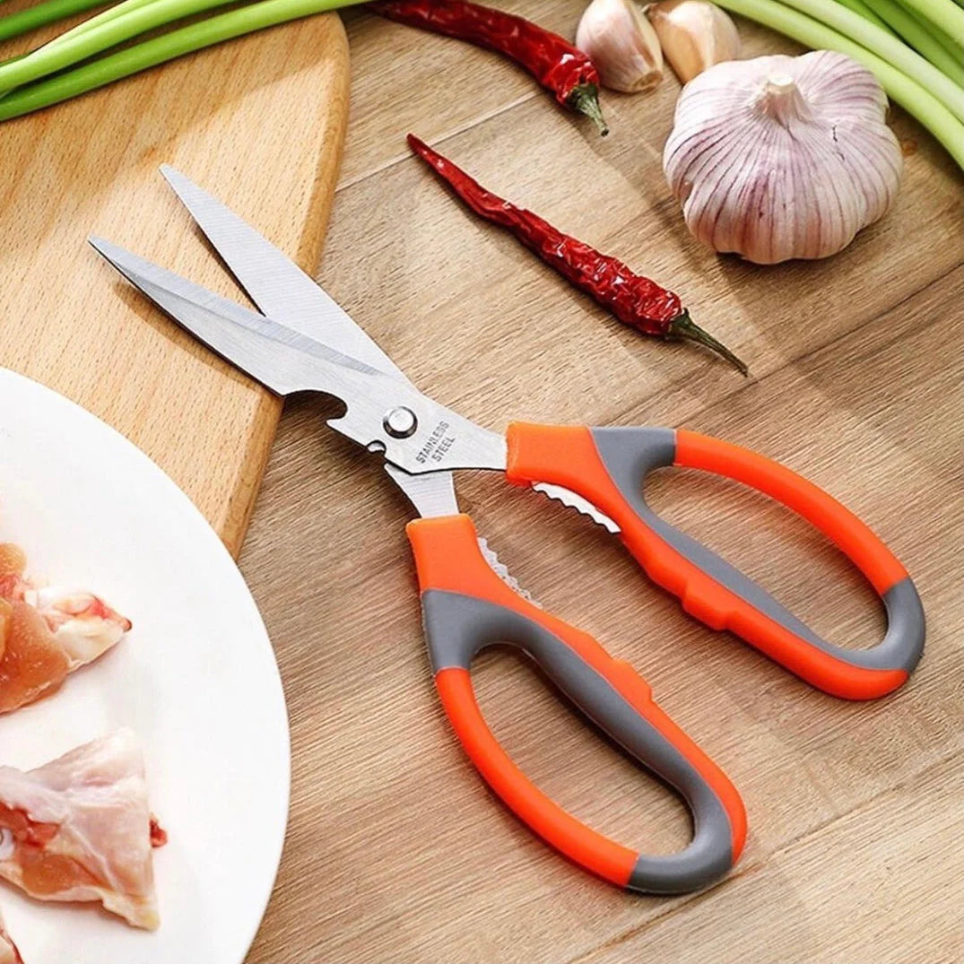 Multifunctional kitchen scissors